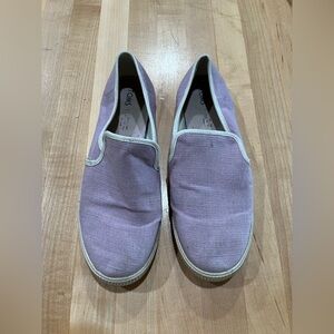 Tom’s Purple Canvas Slip On Shoes